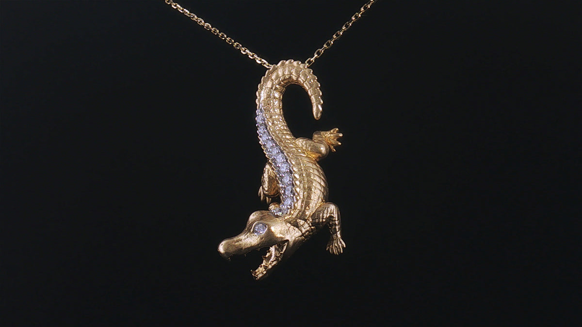 14K Yellow Gold Sculpted Alligator Pendant Necklace with Pavé Diamond Back